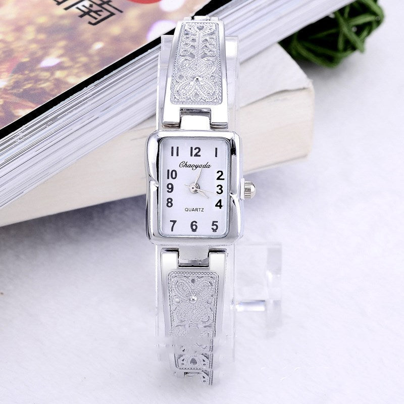 Alloy Bracelet Watch Creative Fashion Women's Quartz Watch Dujana147