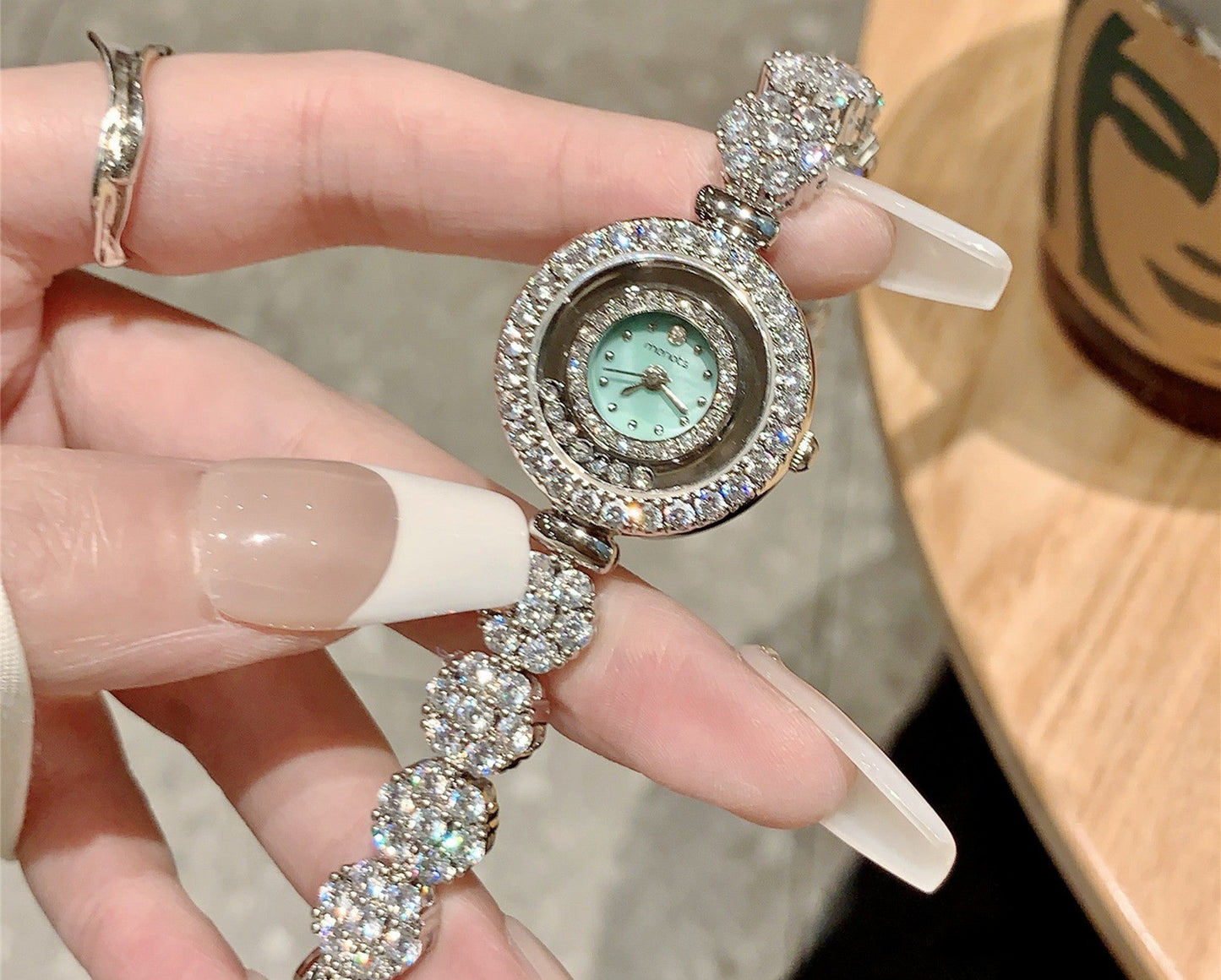 Mermaid Women's Watch Niche Fritillary Face Bracelet Dujana147