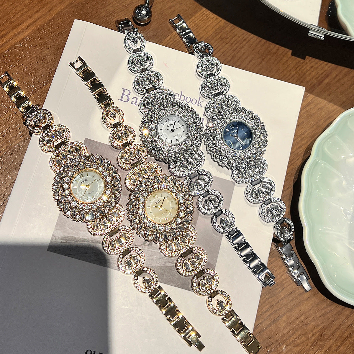 Good-looking Fritillary Exquisite Quartz Watch Dujana147